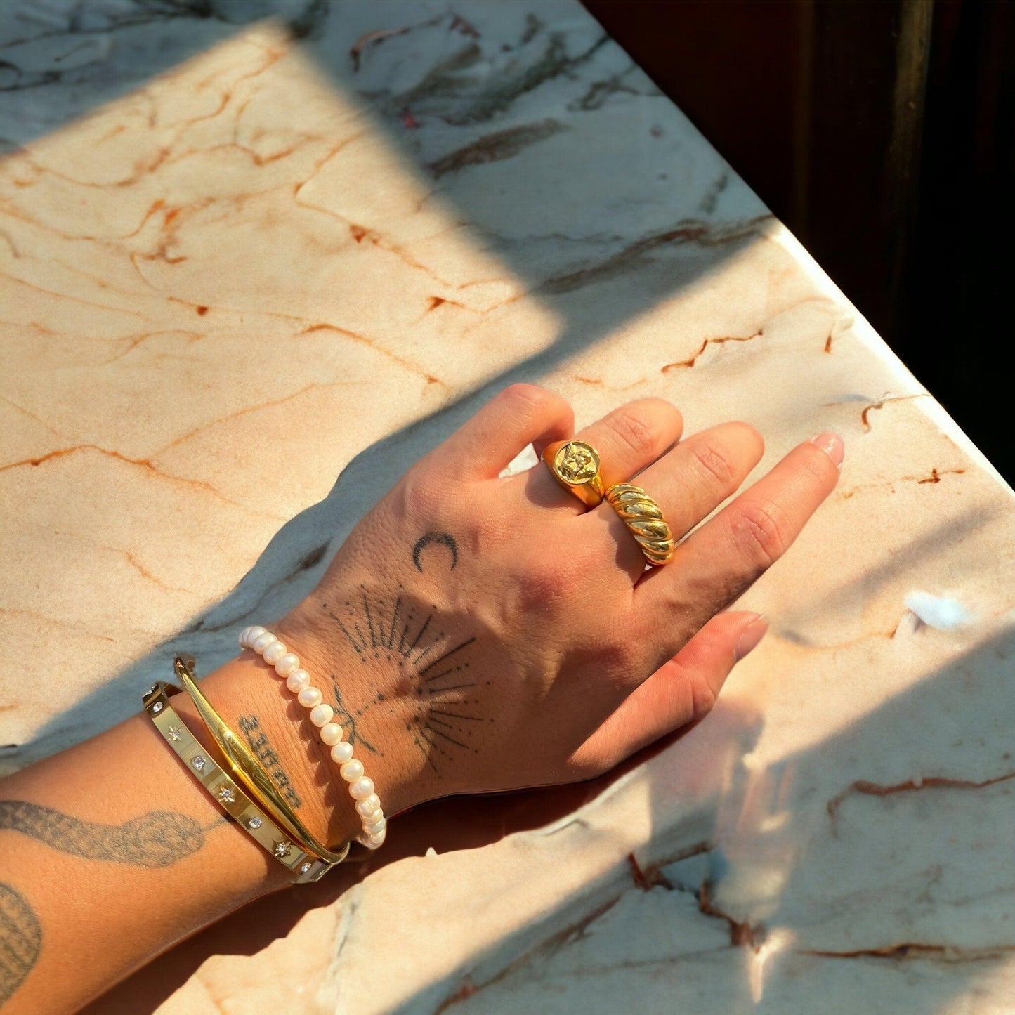 Croissantia Ring – Parisian Flair