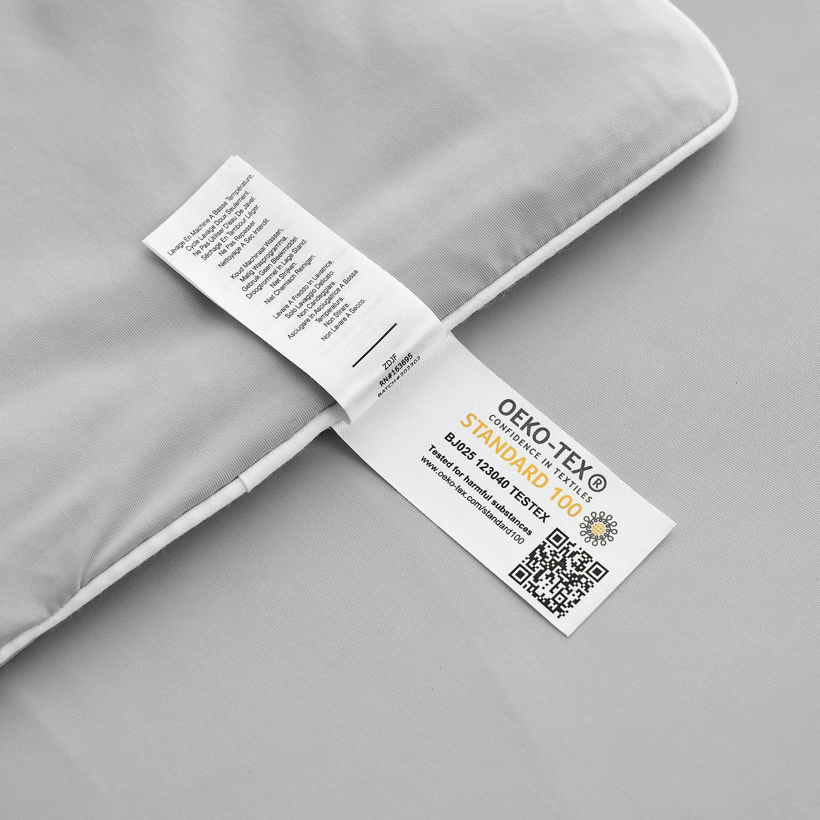 Lightweight Cooling Comforter