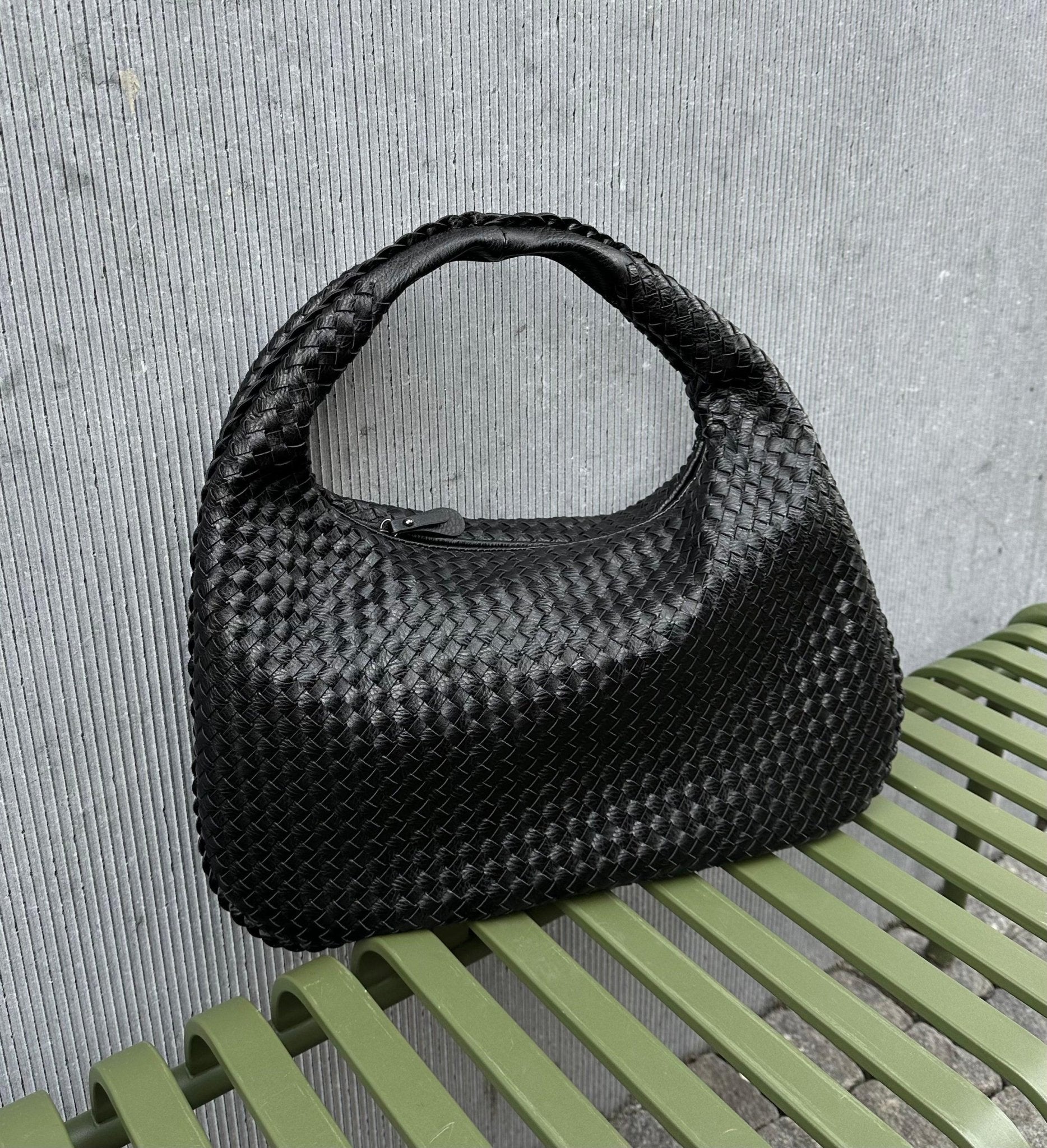 Boutik Crescent Bag